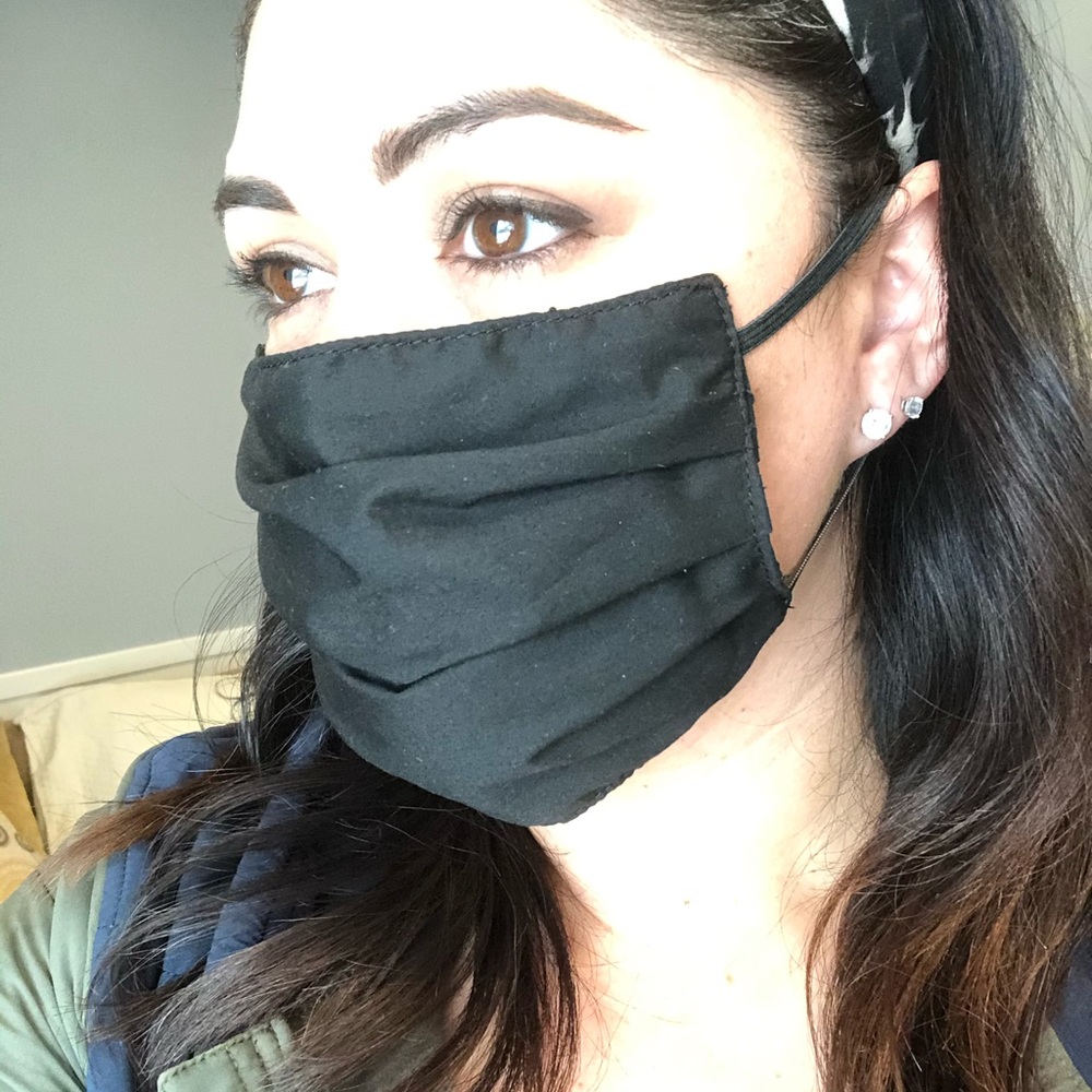 Black face mask unisex 😷 daily shipping!